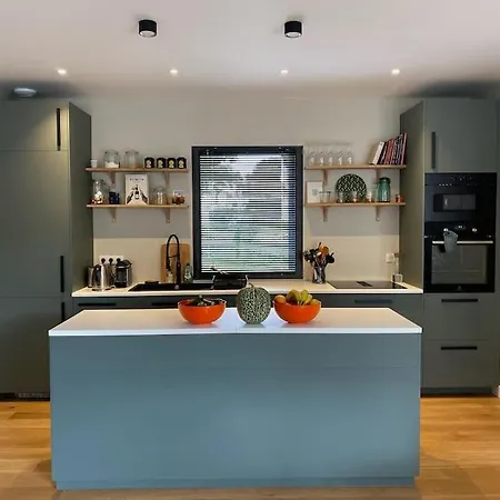 D'architecte Avec Piscine Dans Le Centre De La Rochelle Villa La Rochelle